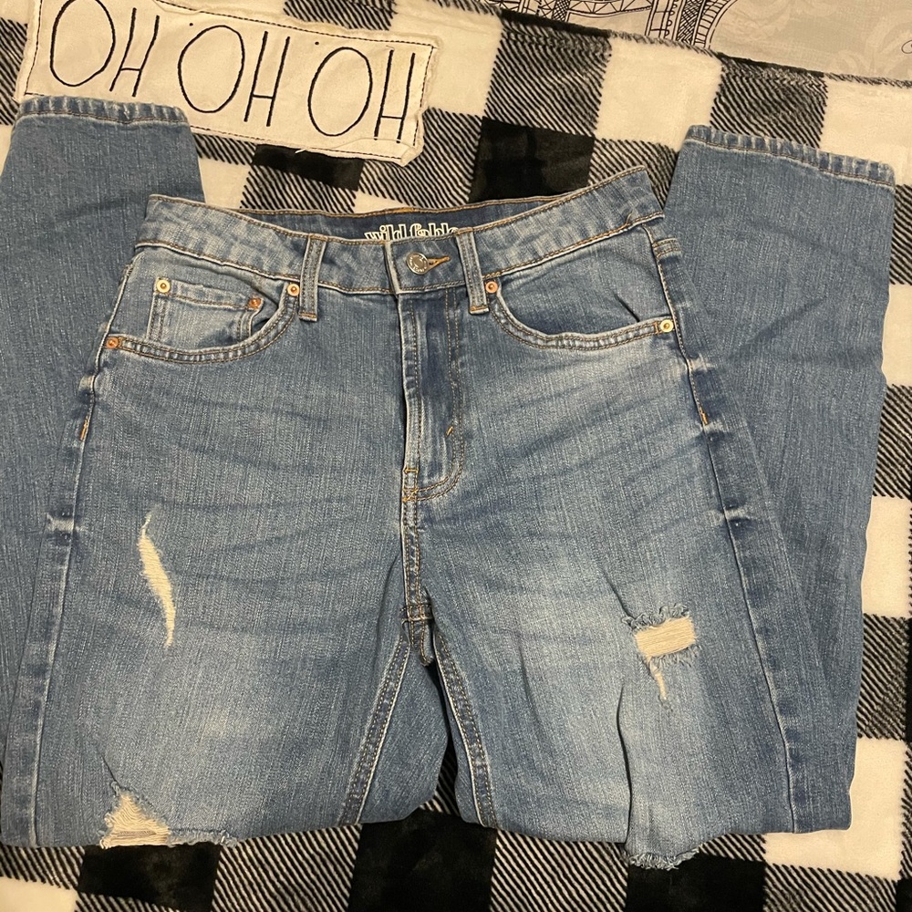 NWOT Wild Fable ripped high-waisted mom jeans